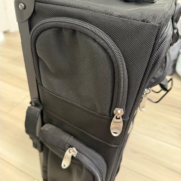 LuggageWorks Stealth Black 22'' Rolling Bag Travel Bag with Silver Details - Picture 8 of 10